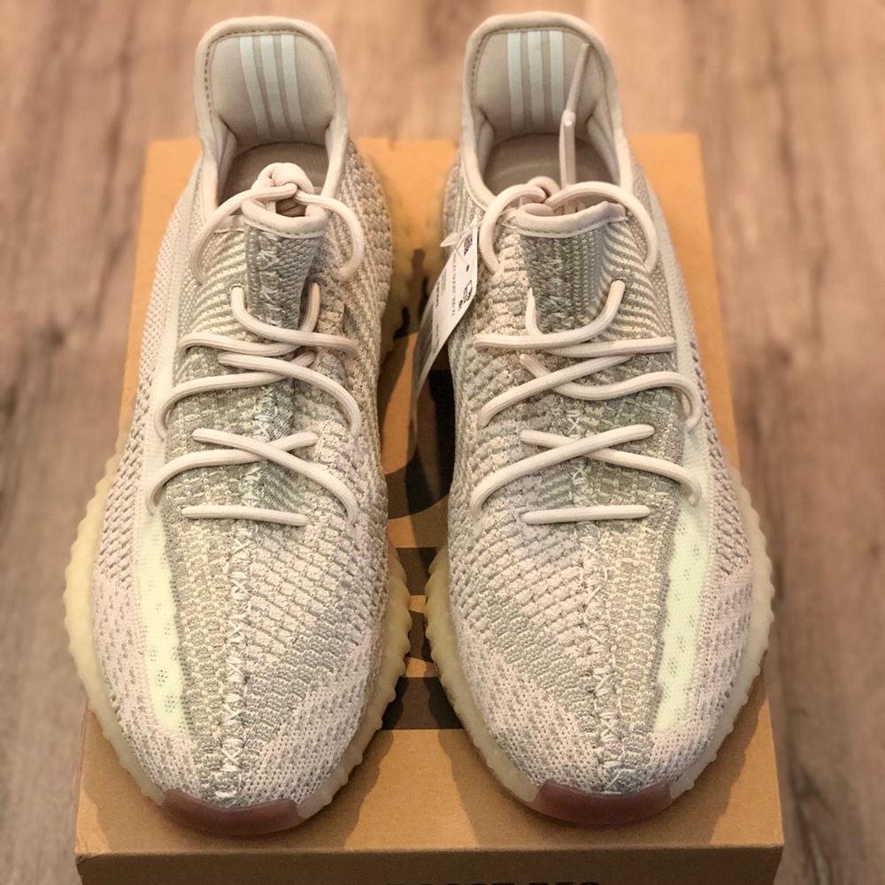 🛑SOLD🛑 Yeezy Boost 350 V2 Citrin Non Reflective - Picture 4 of 11